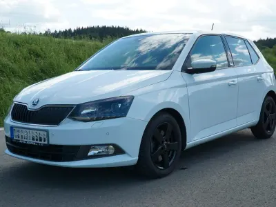 Używany Skoda Fabia Joy 105 KM (77 kW) 2016 Biały Hatchback