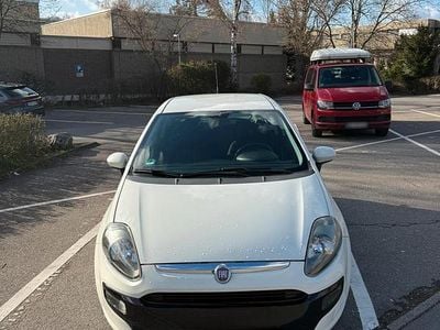 Gebraucht Fiat Punto Evo 69 PS (50 kW) 2011 Weiß Kleinwagen