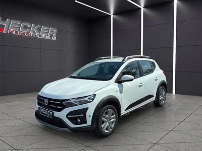 Gebraucht Dacia Sandero Comfort 101 PS (74 kW) 2022 Weiß Kleinwagen