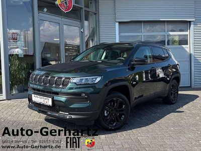 Neu Jeep Compass North 131 PS (96 kW) 2025 Techno green metallic SUV