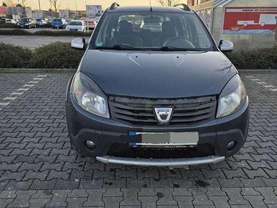 Gebraucht Dacia Sandero Lauréate 75 PS (55 kW) 2012 Limousine