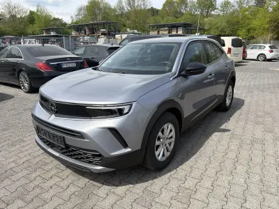 Używany Opel Mokka-e 100 kW (136 KM) 2021 Szary SUV