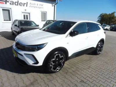 Second-hand Opel Grandland X GS Line 131 CP (96 kW) 2023 Alb SUV