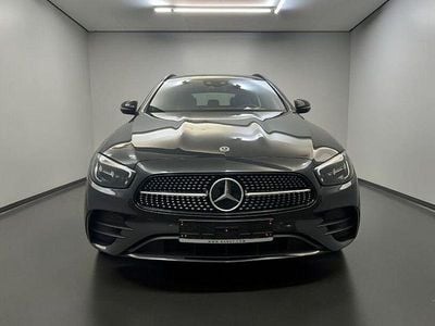 Second-hand Mercedes E300 AMG line 211 CP (155 kW) 2021 Gri Berlinǎ