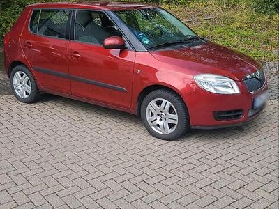 Gebraucht Skoda Fabia Ambiente 60 PS (44 kW) 2009 Rot Kleinwagen