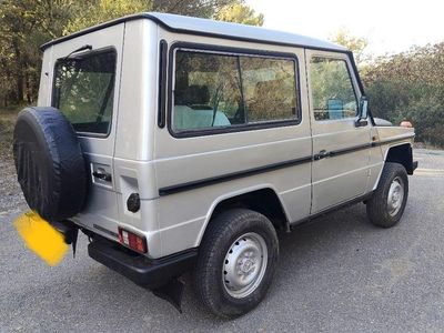 Usata Mercedes 200 109 CV (80 kW) 1988 Grigio SUV