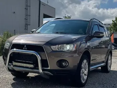 Gebraucht Mitsubishi Outlander Edition 147 PS (108 kW) 2011 Braun SUV