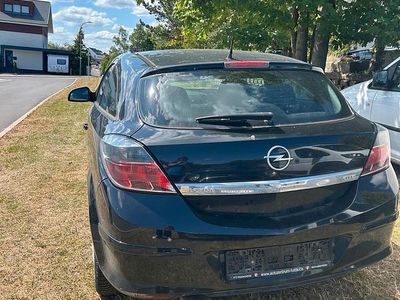 Opel Astra GTC