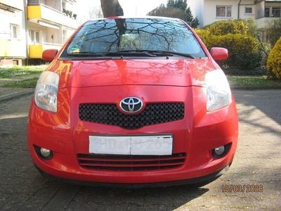 Gebraucht Toyota Yaris Executive 87 PS (63 kW) 2008 Rot Kleinwagen