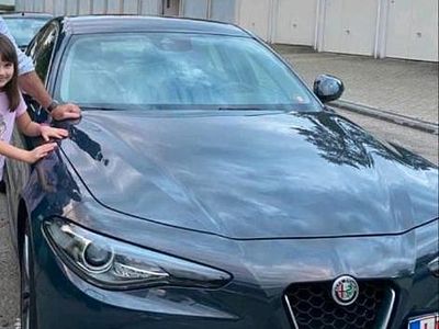 Blau Gebraucht 2016 Alfa Romeo Giulia Limousine | 12.999 €