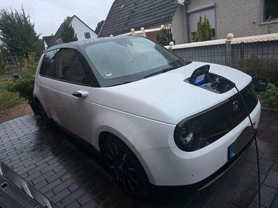 Honda e