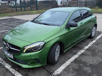 Grün Gebraucht 2017 Mercedes A220 Urban Limousine | 15.900 € (Fairer Preis)