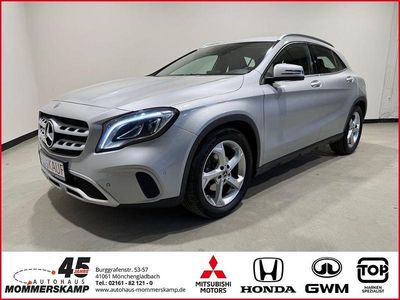 Grau Gebraucht 2017 Mercedes GLA200 Business SUV | 19.980 € (Fairer Preis)
