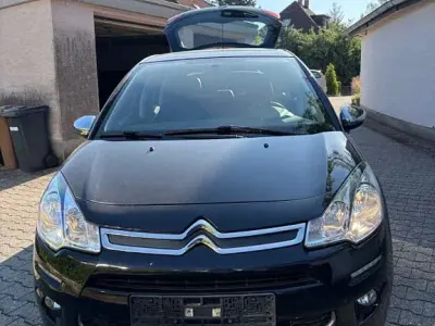 Gebraucht Citroën C3 PureTech 83 PS (61 kW) 2014 Schwarz Limousine
