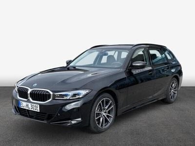Schwarz (saphirschwarz metallic) Neu 2025 BMW 330e Shadowline Kombi | 59.900 € (Teuer)