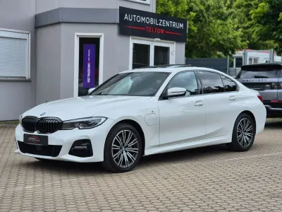 Używany BMW 330e M Sport 292 KM (214 kW) 2021 Biały Sedan/Limuzyna