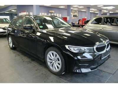 Gebraucht 2022 BMW 318 Advantage Kombi | 22.980 € (Guter Preis)
