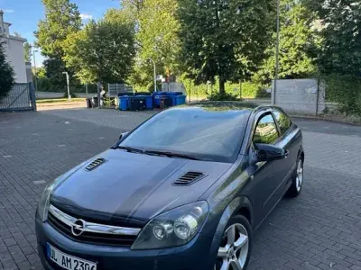 Gebraucht Opel Astra GTC 105 PS (77 kW) 2006 Blau Limousine