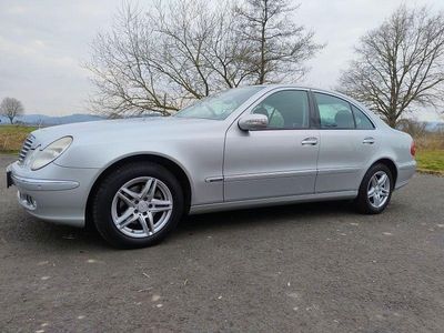Gebraucht Mercedes E240 Elegance 177 PS (130 kW) 2004 Silber Limousine