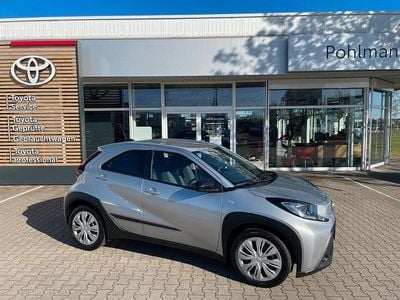 Używany Toyota Aygo X X-play 72 KM (52 kW) 2022 Srebrny SUV