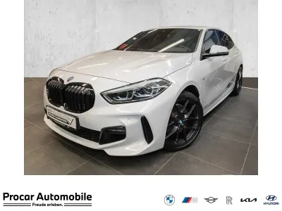 Gebraucht BMW 118 M Sport 136 PS (100 kW) 2023 Weiß Kleinwagen