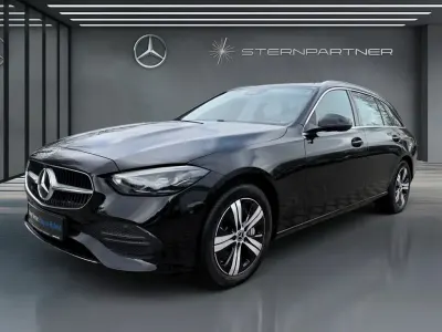 Gebraucht Mercedes C300e Avantgarde 313 PS (230 kW) 2024 Schwarz Limousine