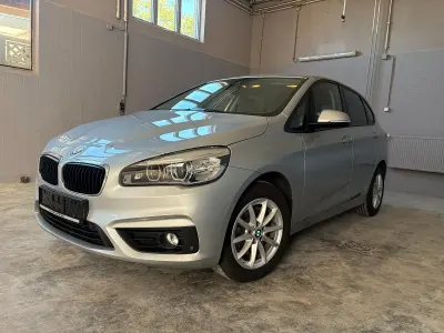 Gebraucht BMW 218 Active Tourer Comfort Edition 136 PS (100 kW) 2014 Silber Van / Kleinbus