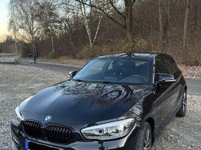 Gebraucht BMW 120 Sport Line 184 PS (135 kW) 2018 Schwarz Kleinwagen