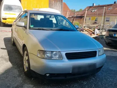 Usata Audi A3 Basis 150 CV (110 kW) 2001 Argento Utilitaria