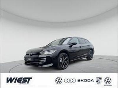Neu VW Passat Elegance 177 PS (130 kW) 2025 Schwarz (grenadillschwarz metallic) Kombi