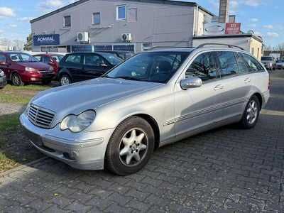 Gebraucht Mercedes C220 Elegance 143 PS (105 kW) 2002 Silber Kombi