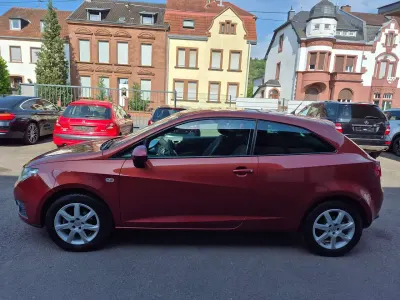 Gebraucht Seat Ibiza 80 PS (58 kW) 2009 Rot Kleinwagen