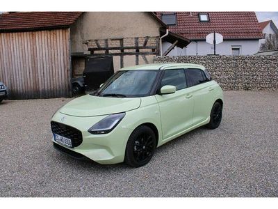 Gebraucht Suzuki Swift 83 PS (61 kW) 2025 Gelb Kleinwagen