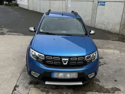 Gebraucht Dacia Sandero Stepway 90 PS (66 kW) 2016 Blau Limousine