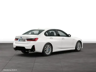 Usata BMW 330e Comfort Edition 292 CV (214 kW) 2025 Bianco Berlina
