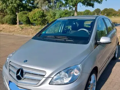 Gebraucht Mercedes B180 2010 Grau Van / Kleinbus