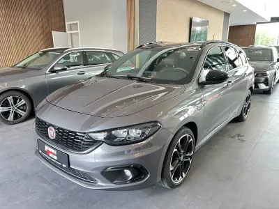 Gebraucht Fiat Tipo Sport 120 PS (88 kW) 2019 Grau Limousine