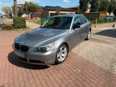 Gebraucht BMW 530 231 PS (169 kW) 2007 Grau Limousine