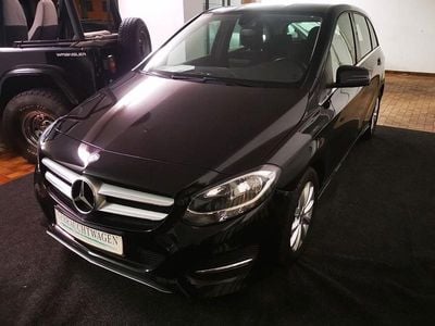 Gebraucht Mercedes B180 109 PS (80 kW) 2015 Schwarz Van / Kleinbus