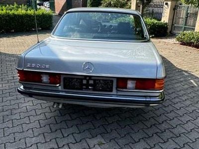 Gebraucht Mercedes 280 185 PS (136 kW) 1983 Silber Coupé