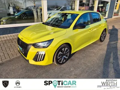 Gebraucht Peugeot 208 Style 101 PS (74 kW) 2025 Gelb Kleinwagen