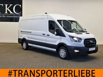 Używany Ford Transit Trend 131 KM (96 kW) 2023 Biały Sedan/Limuzyna
