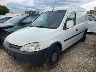 Gebraucht Opel Combo 75 PS (55 kW) 2010 Weiß Van / Kleinbus