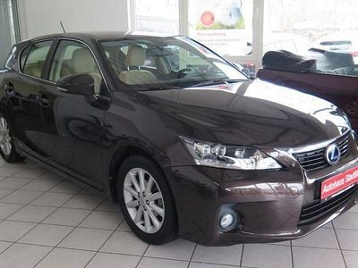 Grau Gebraucht 2012 Lexus CT200h Executive Line Limousine | 10.900 € (Superpreis)