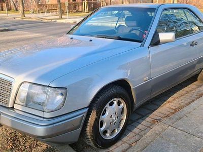 Gebraucht Mercedes 200 136 PS (100 kW) 1996 Silber Coupé