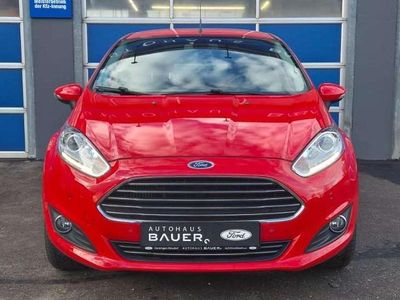 Gebraucht Ford Fiesta Titanium 101 PS (74 kW) 2015 Racerot Kleinwagen