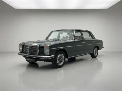 Gebraucht Mercedes W115 1975 Grün Limousine