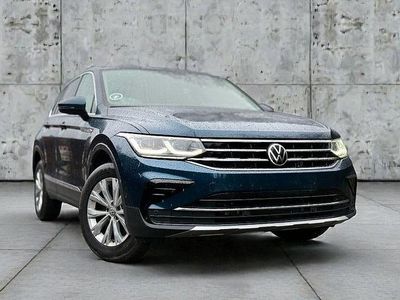 Gebraucht VW Tiguan Life 200 PS (147 kW) 2020 Blau SUV
