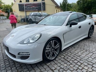 Porsche Panamera 4S
