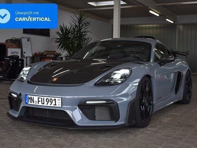 Arktikgrau Gebraucht 2023 Porsche 718 Cayman GT4 Coupé | 161.718 € (Etwas zu teuer)